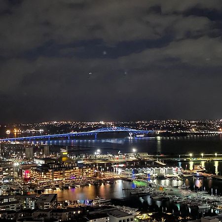 Top Floor Harbour View And Skytower View Apartment In Cbd Auckland Luaran gambar